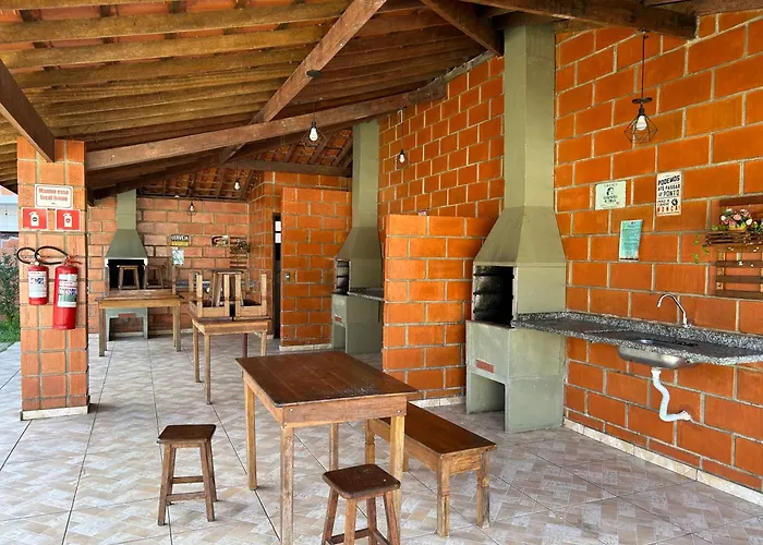Apartamento 200 metros Praia do Sapê em Ubatuba